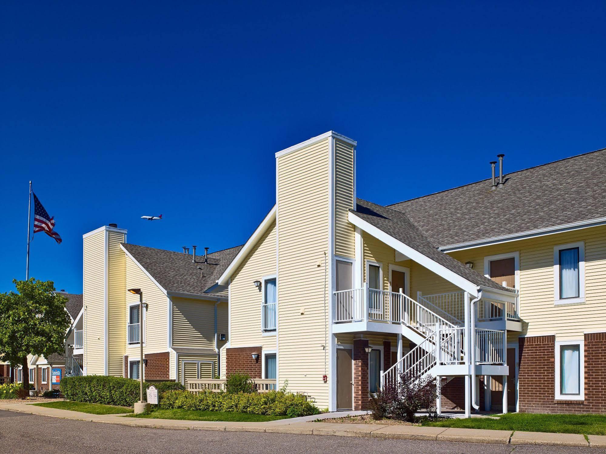 מידלברג הייטס Sonesta Simply Suites Cleveland Airport מראה חיצוני תמונה