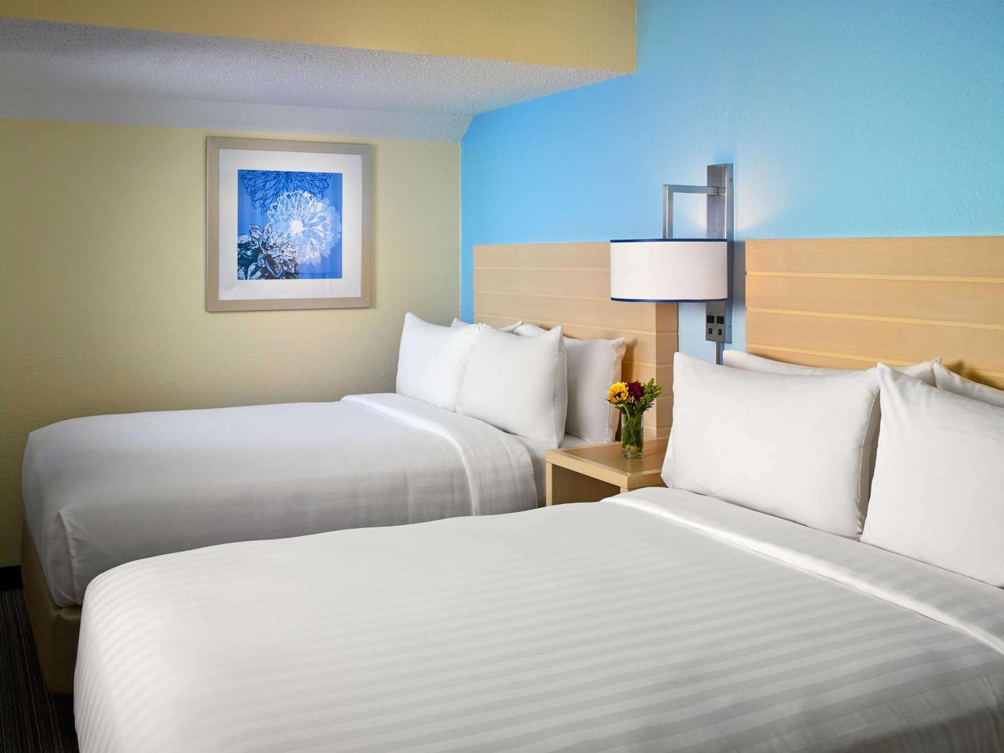 מידלברג הייטס Sonesta Simply Suites Cleveland Airport מראה חיצוני תמונה